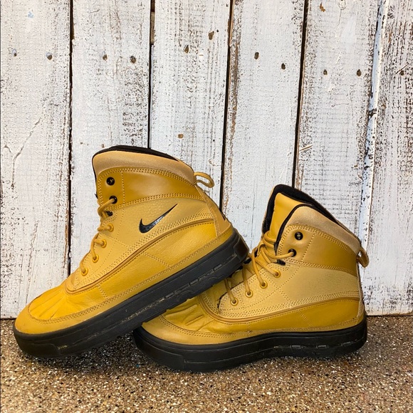 Nike Big Kids Woodside 2 High ACG Boots - Picture 2 of 7
